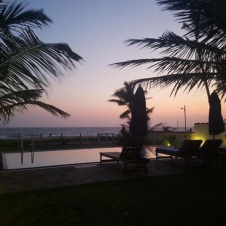 Tropical Beach House ヒッカドゥワ エクステリア 写真